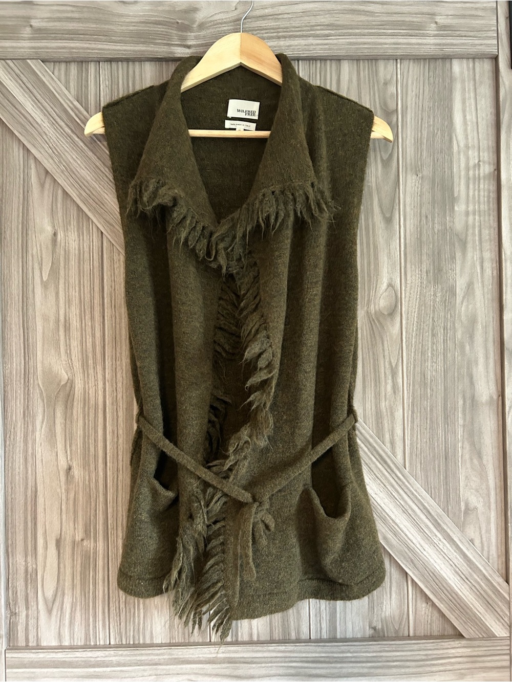 Aritzia Wilfred Free Fei Fei Fringe Sweater Vest - Olive Green - M